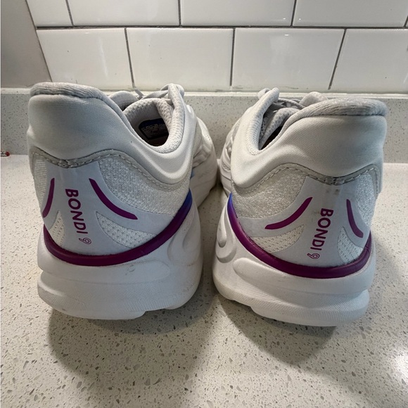 Hoka Bondi 9 Women's Gray and Purple Athletic Shoes Size 10.5 - Picture 6 of 7